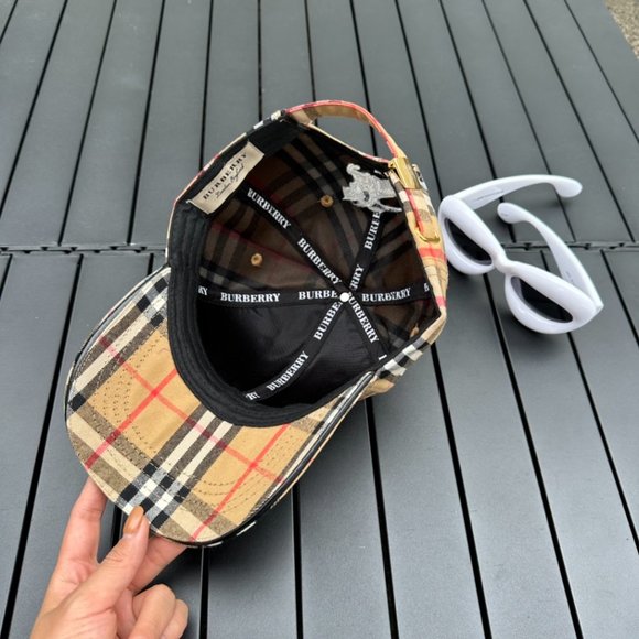 2023 BURBERRY Burberry's new simple fashion baseball Cap - Picture 8 of 9